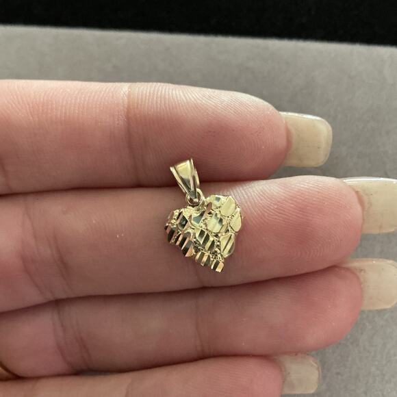 Solid 10k Gold Heart Nugget Pendant~NEW - Picture 5 of 10